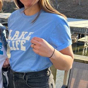 Light Blue Lake Life T Shirt Women’s Medium